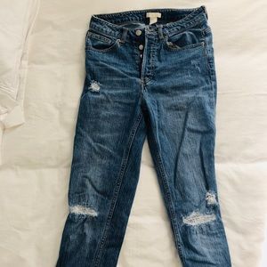 H&M boyfriend jeans size 4